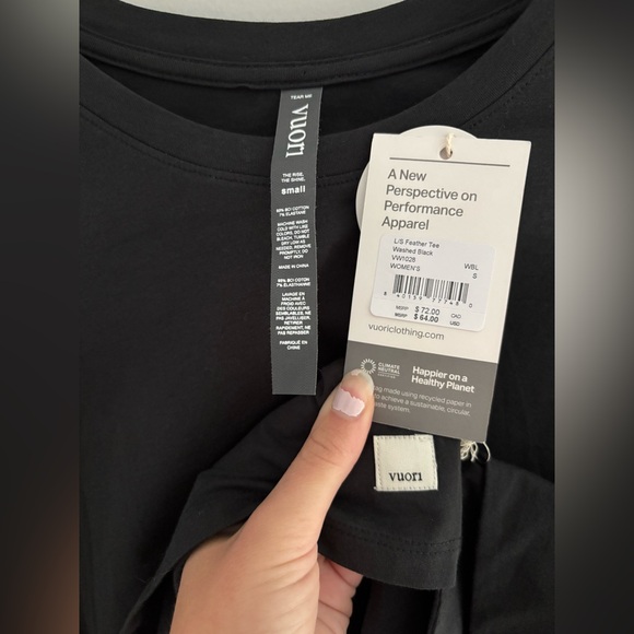 NWT VUORI Long-Sleeve Feather Tee Women's size SMALL Washed Black - Picture 4 of 8